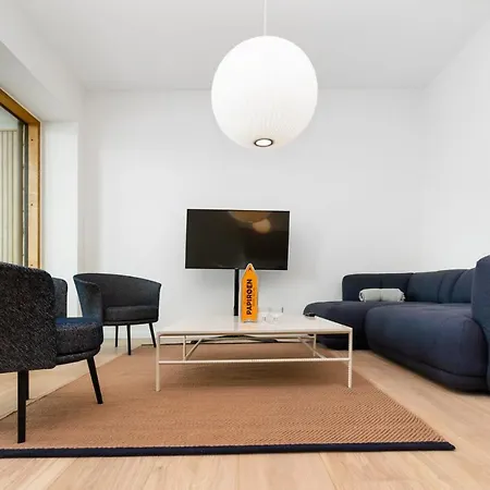 Apartment Udsigt Til 20.000.000 Dkk - M.plads Til 6 Personer *