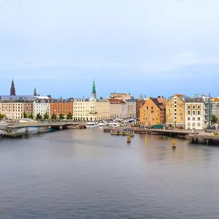 Udsigt Til 20.000.000 Dkk - M.plads Til 6 Personer * Copenhagen