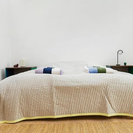 Udsigt Til 20.000.000 Dkk - M.plads Til 6 Personer Apartament