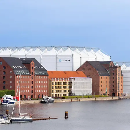 Udsigt Til 20.000.000 Dkk - M.plads Til 6 Personer Apartment *